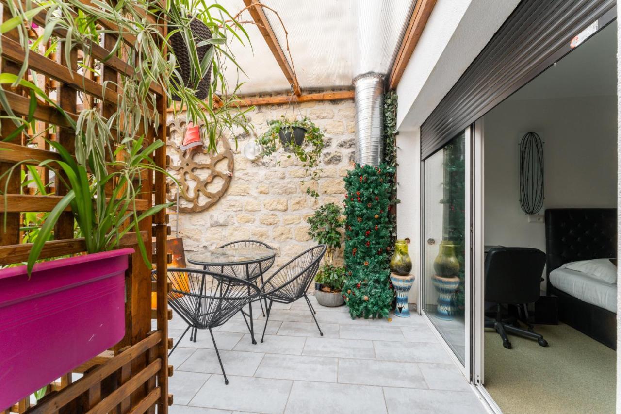 Hotel L'Oasis Montparnasse París Exterior foto